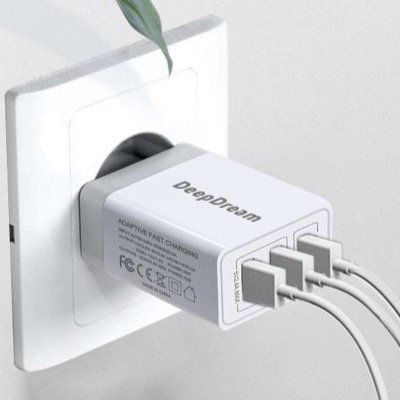 DeepDream USB Ladegerät 3 Port 30W mit Quick Charge 3.0 für 8,39€ (statt 12€)