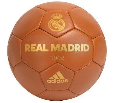 Real Madrid adidas Retro Fußball in Größe 5 für 7,99€ (statt 19€)