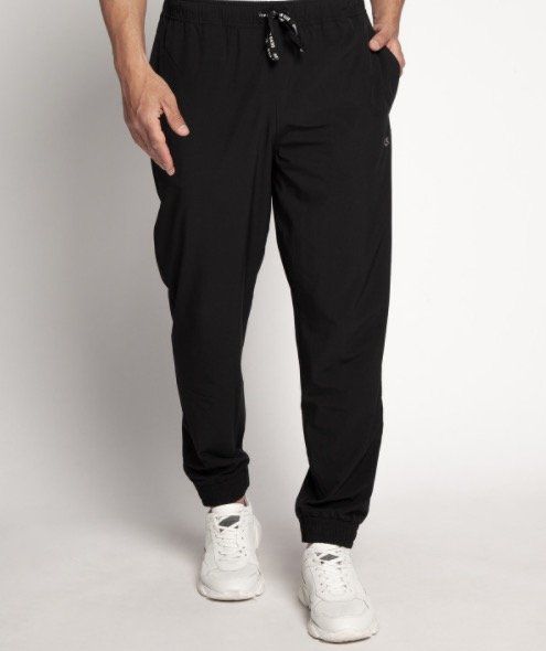 Calvin Klein Performance Sporthose mit Nahttaschen für 31,41€ (statt 67€)