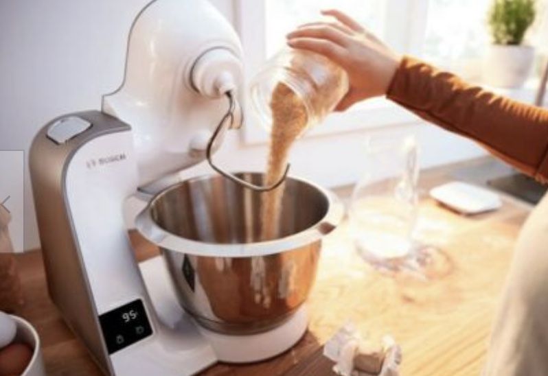 Bosch MUM5XW20 Küchenmaschine mit Zubehör für 224,99€ (statt 265€)