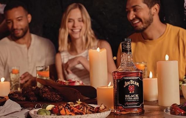 Jim Beam Black Label Kentucky Straight Bourbon Whiskey 43% ab 17,94€ (statt 23€)