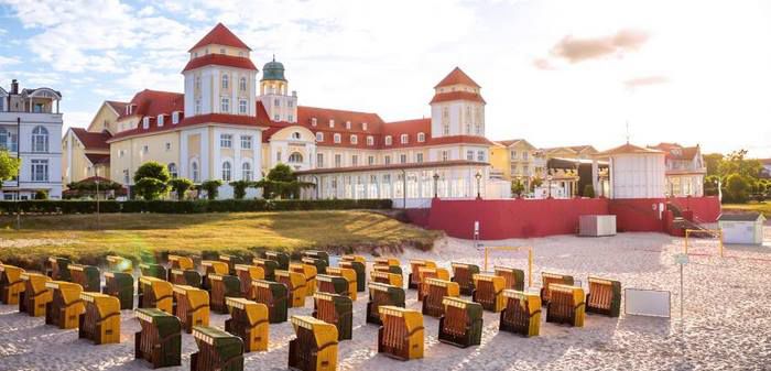 ab Oktober: 2 ÜN am Ostseebad Binz inkl. Frühstück, Dinner, Spa & Minibar ab 149€ p.P.