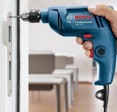 Bosch Blue GBM 320 Professional   320W Bohrmaschine für 35,90€