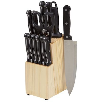 Amazon Basics Messerblock mit 14 Teilen für 21,44€ (statt 30€)