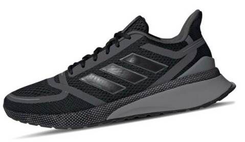 adidas Herren Nova FV SE Sneaker in Schwarz & Weiß für je 41,32€ (statt 55€)