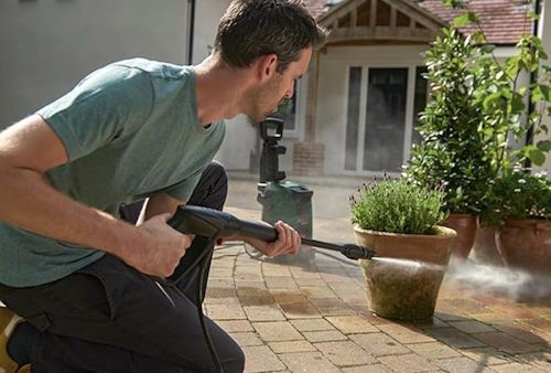 Bosch Hochdruckreiniger UniversalAquatak 130 inkl. Zubehör für 124,99€ (statt 150€)