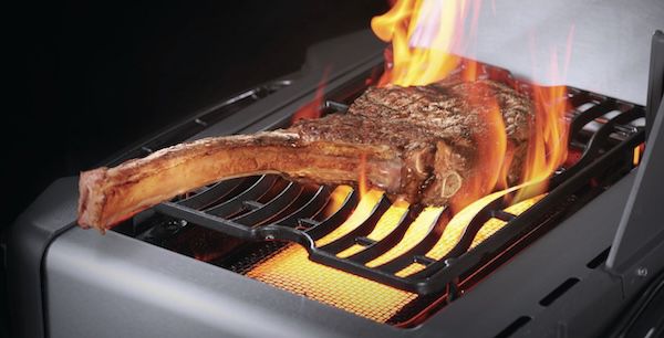 🥩 Napoleon Gasgrill Prestige 665 mit Heckbrenner + Safety Glow für 1.699€ (statt 2.099€)