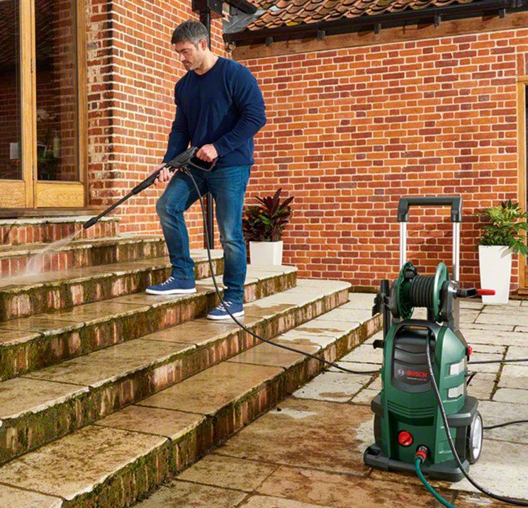 Bosch Advanced Aquatak 160 Hochdruckreiniger für 263,99€ (statt 326€)