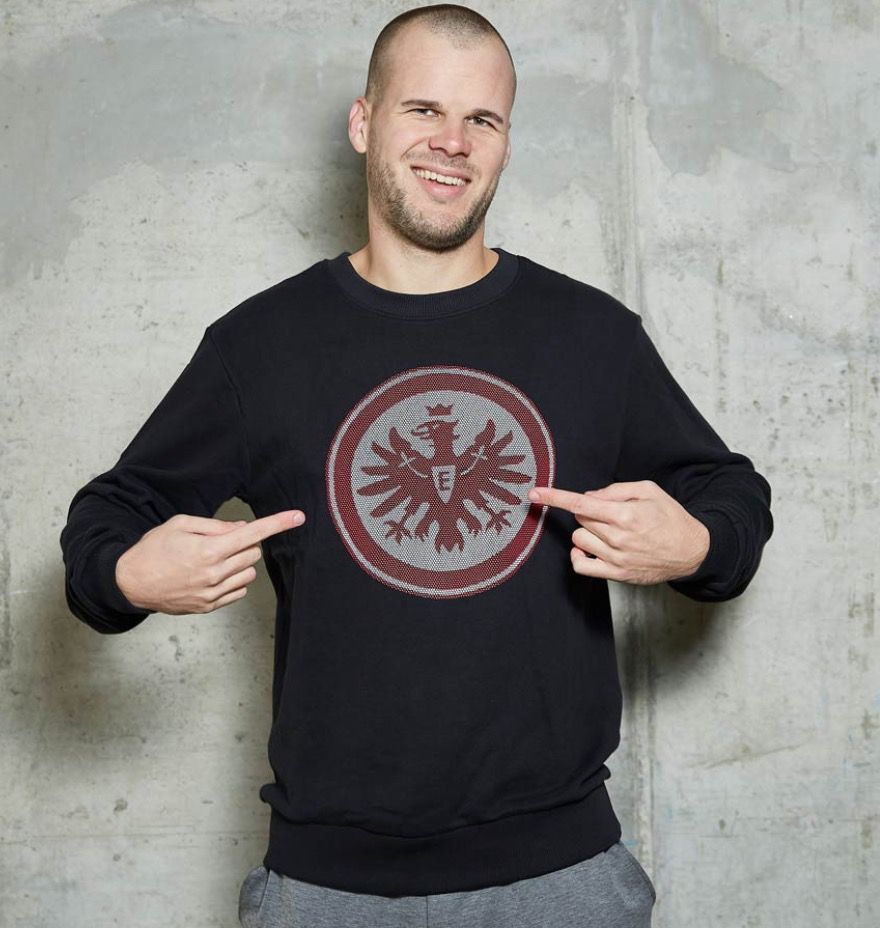 Eintracht Frankfurt Sweatshirt mit großem Brustlogo für 19,90€ (statt 35€)