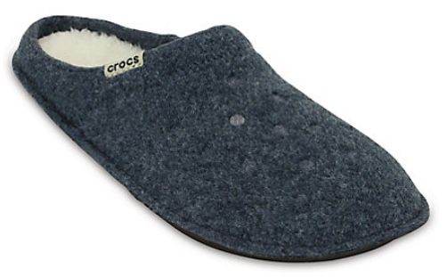Crocs Classic Lined Slipper mit flauschig warm gefüttertem Fußbett für 23,99€ (statt 28€)