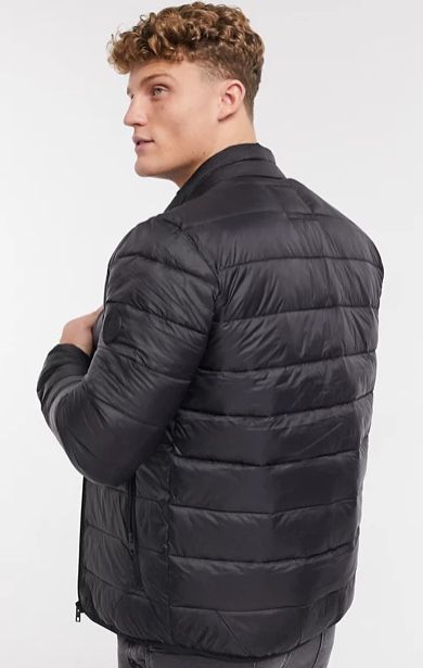 Knaller! Jack & Jones Essentials Pufferjacke mit Kapuze für 27,41€ oder ohne Kapuze für 24,30€