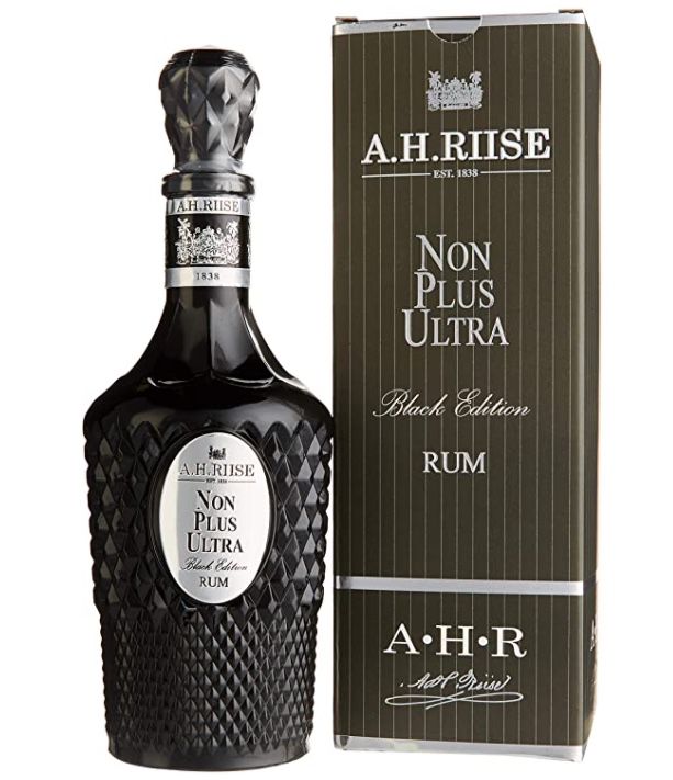 A.H. Riise Non Plus Ultra Rum Black Edition für 71,99€ (statt 91€)