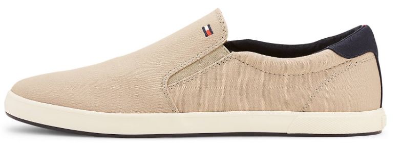 Tommy Hilfiger Iconic Slipper für 47,96€ (statt 65€)   in Beige nur 33,57€ (nur 45 + 48)