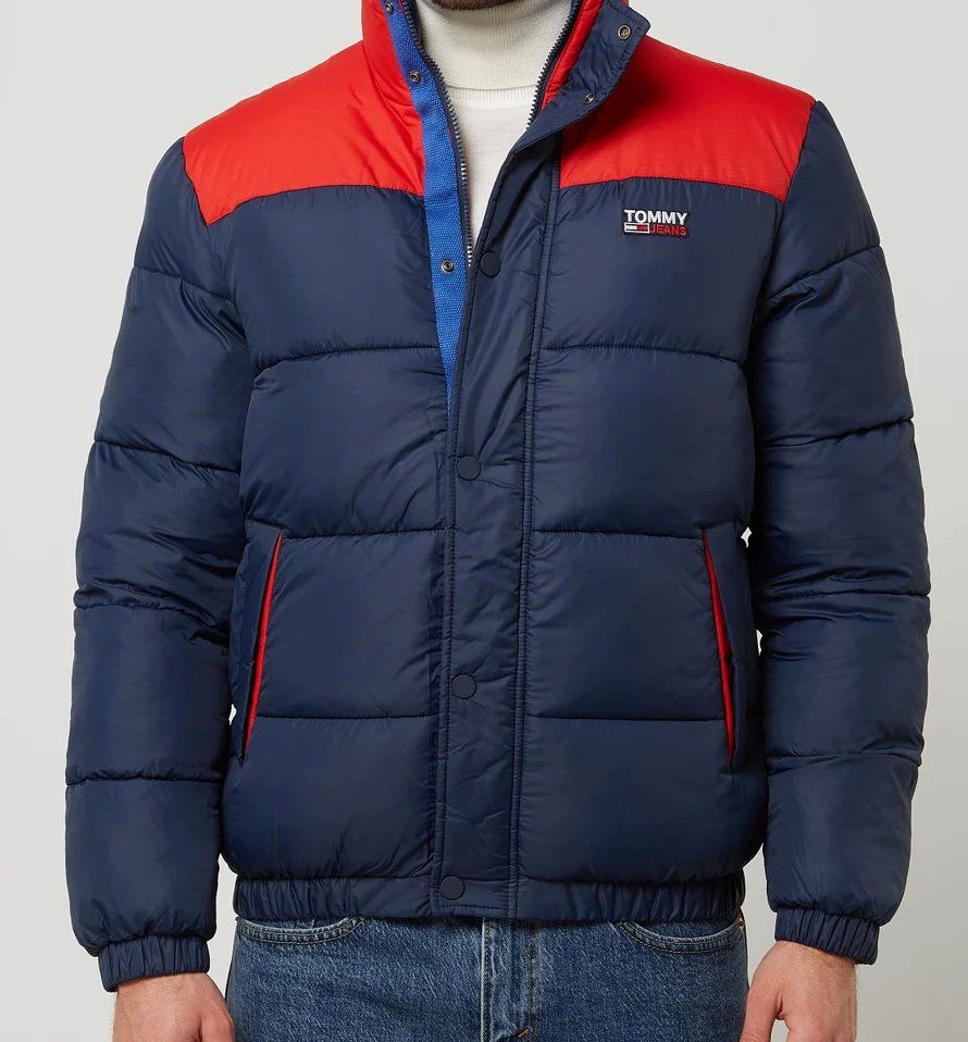 Tommy Jeans Herren Steppjacke für 119,99€ (statt 155€)