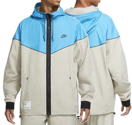 Nike Air Woven Jacke in Creme & Türkis für 57,90€ (statt 70€)