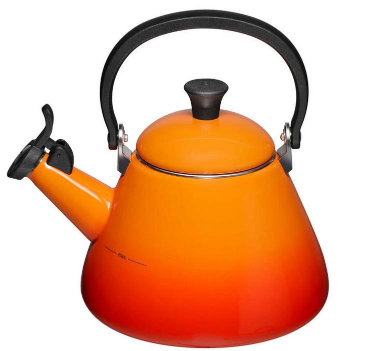 LE CREUSET Kone Wasserkessel 1.6l in Ofenrot für 66,99€ (statt 76€)