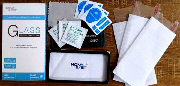 3er Pack: Novaest Panzerglas für Apple iPhones mit 6,1 und 6,5 für 3€   Prime