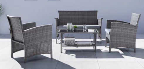 Graue Loungegarnitatur aus Polyrattan für 139,30€ (statt 199€)