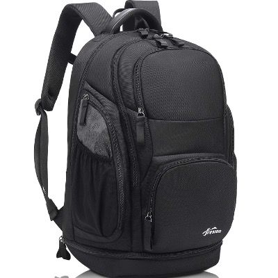 Reiserucksack 40L mit Schuhfach und 15,6 Zoll Laptopfach in Schwarz für 24€ (statt 60€)