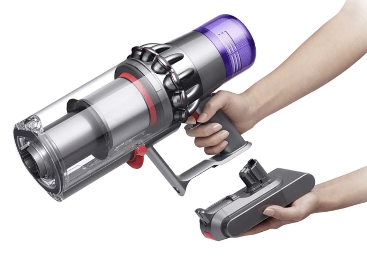 Dyson V11 Total Clean (2022) für 499€ (statt 594€) + gratis Autopflegeset