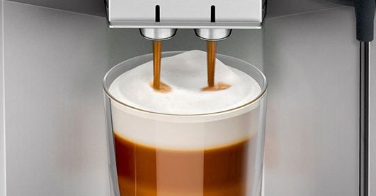 Siemens TE657M03DE Kaffeevollautomat + Reinigungsset & Melitta Bohnen für 699,99€ (statt 780€)