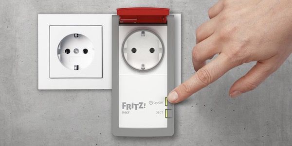 AVM Fritz DECT 210 intelligente Steckdose für 40,85€ (statt 46€)