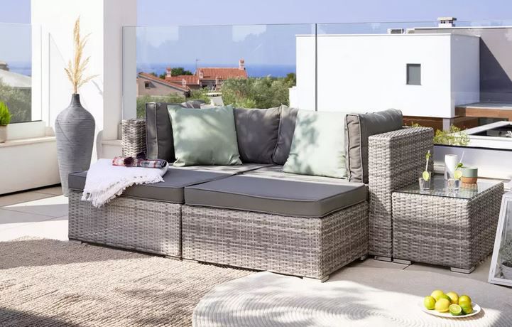 modernliving Parga 13 teilige Lounge Garnitur mit Tisch ab 377,44€ (statt 499€)