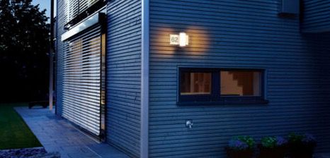 Steinel LED Hausnummerleuchte L625 mit Bewegungsmelder für 79,95€ (statt 100€)