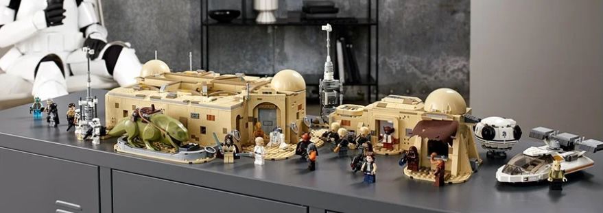 Lego Star Wars   Mos Eisley Cantina (75290) für 288€ (statt 340€)