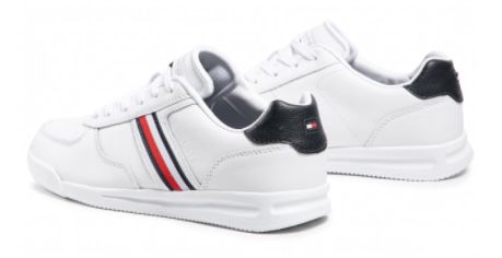 Tommy Hilfiger Lightweight Leder Sneaker für 74€ (statt 84€)