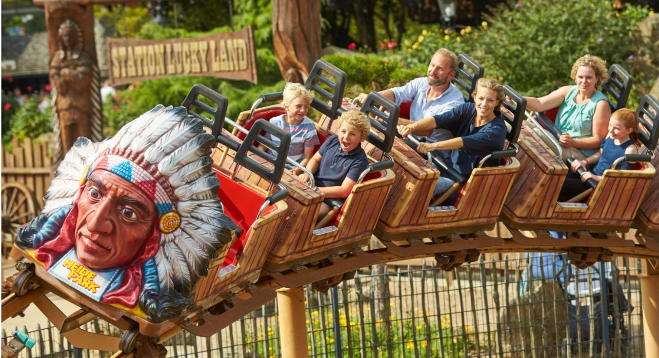 Zu viert in den Heide Park Soltau im 4 Bett Zimmer inkl. Frühstück ab 228€ (nur 57€ p.P.)