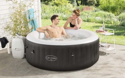 Bestway Lay Z Spa Miami AirJet Whirlpool mit Massagedüsen ab 349,99€ (statt 404€)   nur Abholung