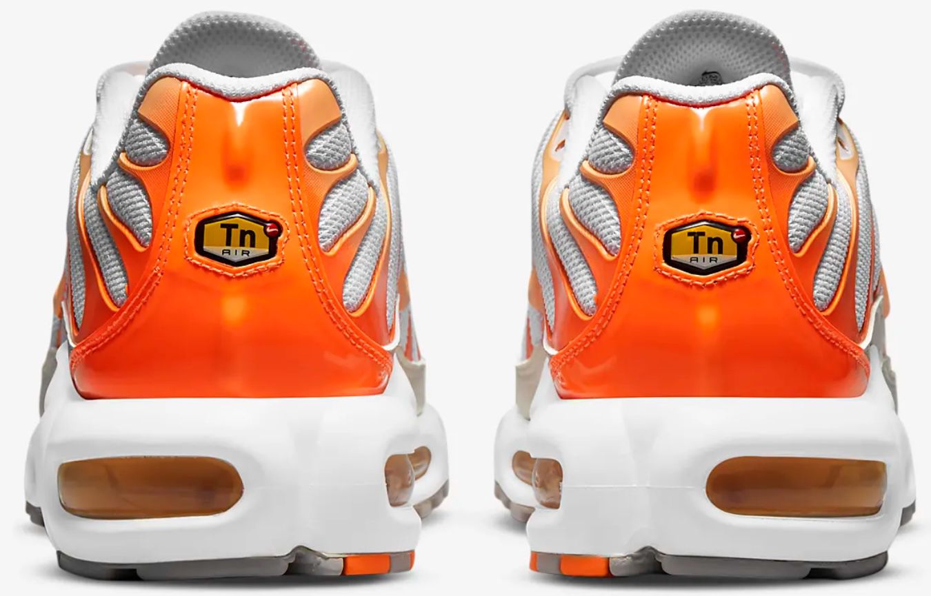 Nike Air Max Plus Damen Sneaker in Atomic Orange für 101,97€ (statt 170€)