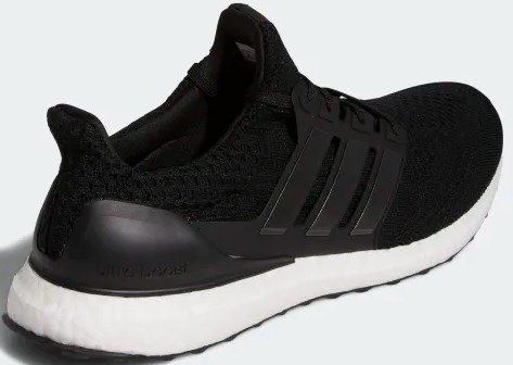 adidas Ultra Boost 5.0 DNA Sneaker in Schwarz für 100,80€ (statt 162€)