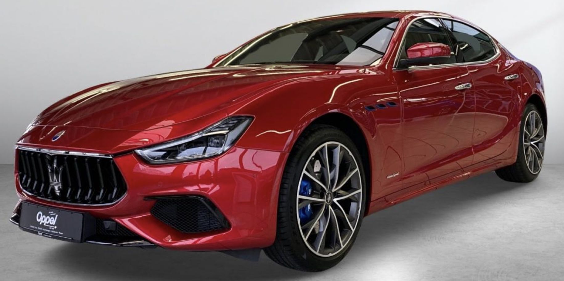 Privat: Maserati Ghibli GranSport Fenice mit 330PS für 783,41€ mtl.   LF: 0.63