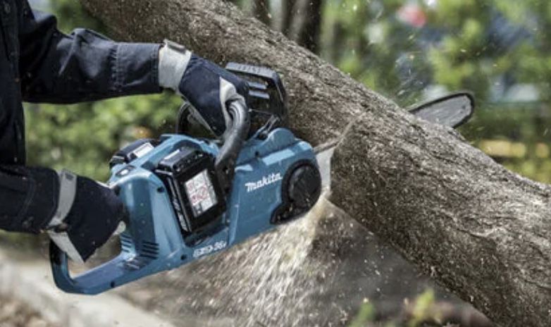Makita DUC353Z   Akku Kettensäge 35cm (ohne Akku und Ladegerät) für 215€ (statt 262€)