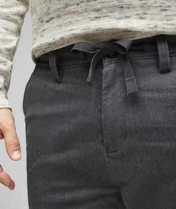 s.Oliver Stoffhose im Joggstyle in Grau für 20,90€ (statt 35€)