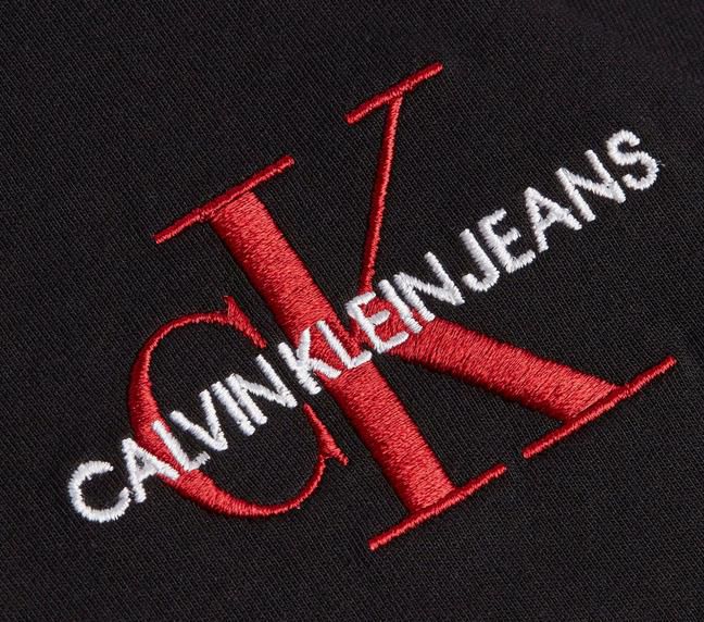 Calvin Klein New Iconic Essential Tee   T Shirt für 22,94€ (statt 32€)