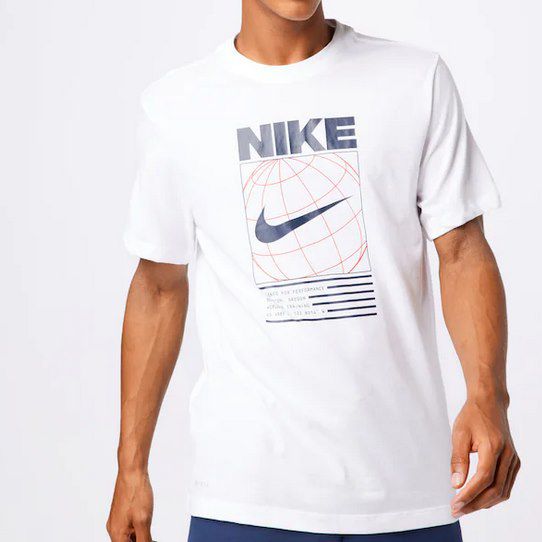 Nike Dri FIT 6/1 Graphic T Shirt in Weiß für 14,95€ (statt 24€)