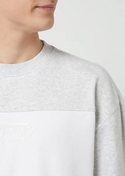 Tommy Jeans Sweatshirt mit überschnittenen Schultern für 39,99€ (statt 54€)