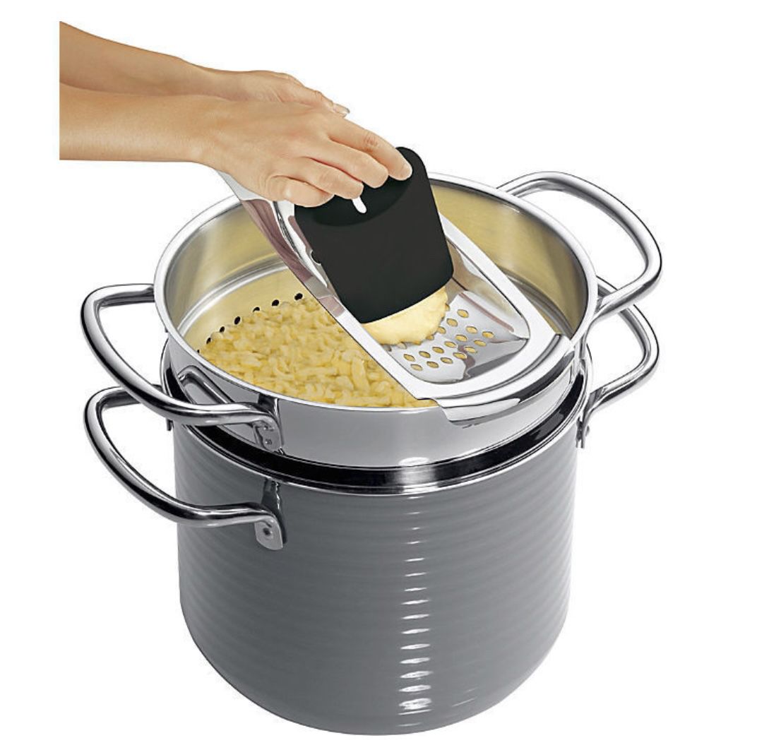 WMF Spätzlehobel Spätzle Profi mit Teigschaber für 17,99€ (statt 24€)