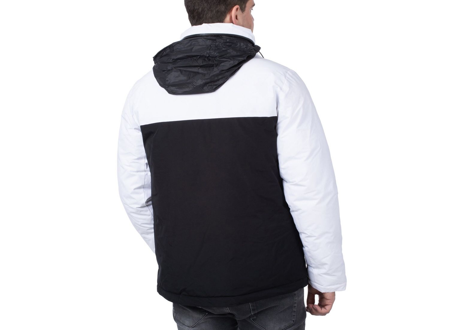 Champion Logo Herren Jackets für 79,99€ (statt 100€)