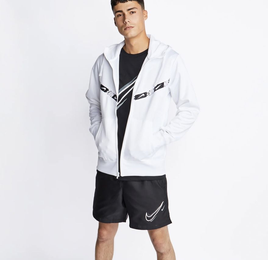 Nike Repeat Herren Hoodie Sweatjacke in Weiß für 55,99€ (statt 70€)