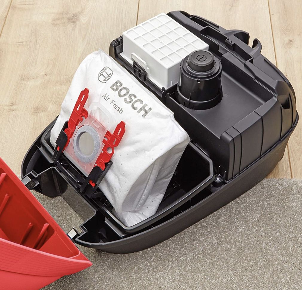 Bosch BGL6TPET ProAnimal Serie 6 Staubsauger mit Beutel für 199,99€ (statt 264€)