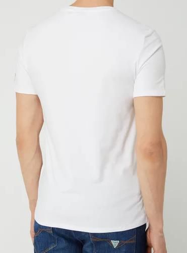 Guess Slim Fit T Shirt mit Logo in Weiß für 12,74€ (statt 18€)