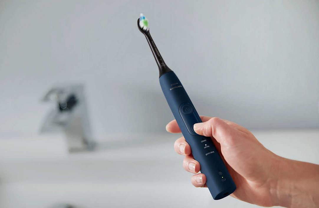Philips Sonicare elektrische Zahnbürste HX6851/53 für 72€ (statt 84€)