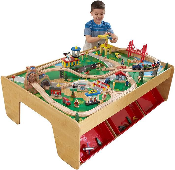 KidKraft 17850 Eisenbahnset und Spieltisch für 93,98€ (statt 180€)