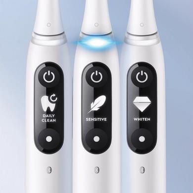 2x Oral B iO Series 7 Elektrische Zahnbürste mit Magnet Technologie für 185,90€ (statt 220€)