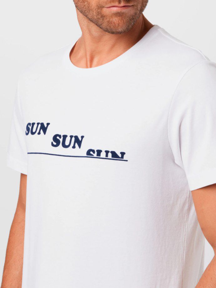 s.Oliver Shirt in Weiß (sowie Blau nur Größe M) für 8,99€ (statt 11€)