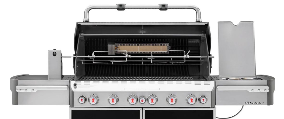 Luxus Klasse: Weber Summit E 670 GBS Gasgrill mit 6 Brenner inkl. Grillspieß für 2.999€ (statt 3.199€)